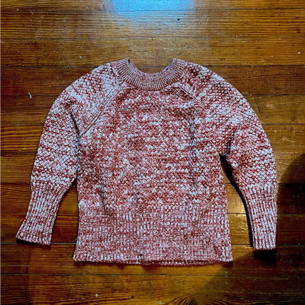 Target Universal Thread women’s medium orange and white sweater.
